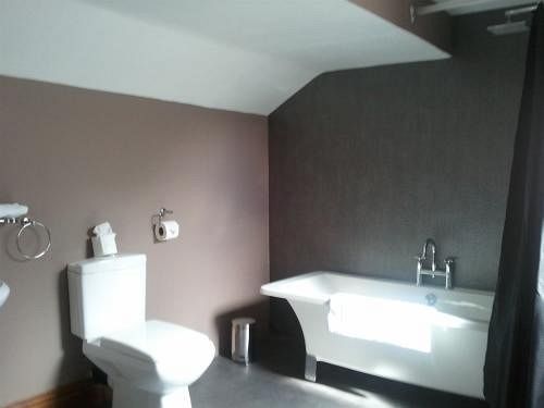 Forresters Bar & French Restaurant With Inn