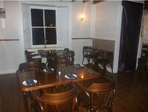 Forresters Bar & French Restaurant With Inn 3*